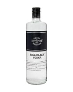Riga Black vodkaflaske med sort etiket og griffin i guldtryk
